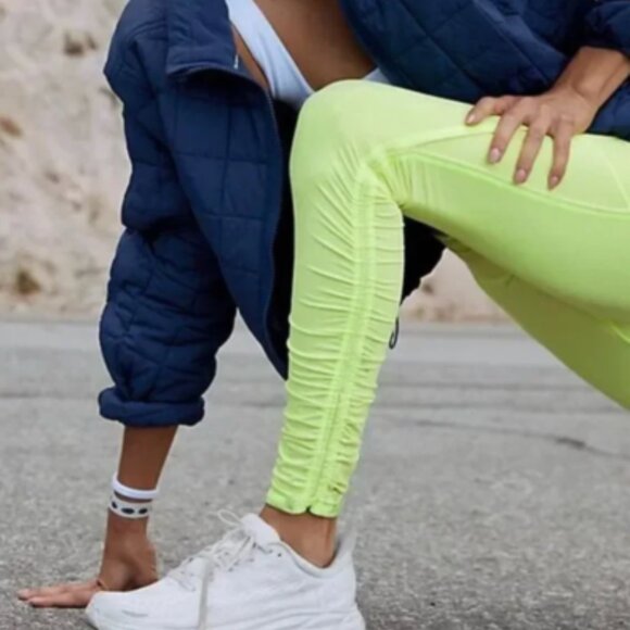 NEW LG $118 Free People Leggings Wonderland Warmth Run Leggings High Rise Grape - Picture 6 of 8